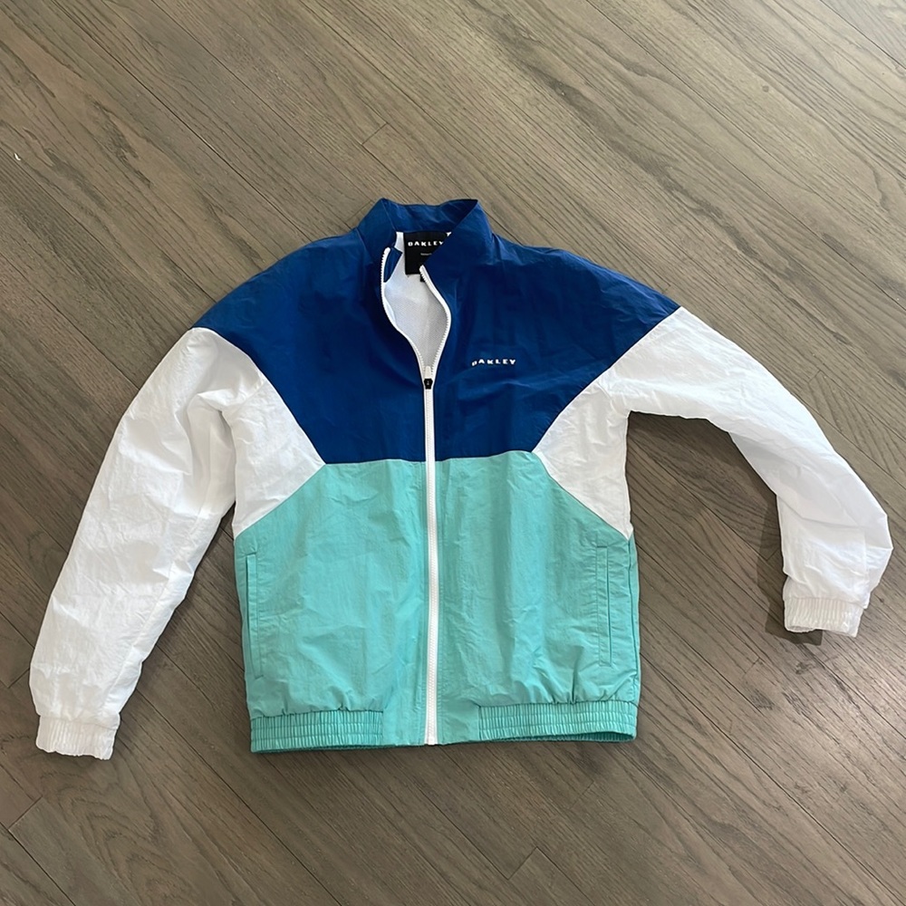 NWOT OAKLEY JACKET MENS SIZE MEDIUM